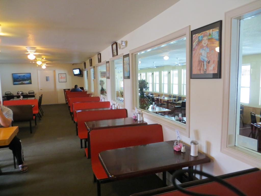 White Sands Inn, Marina, Bar & Grill Port Isabel Eksteriør billede
